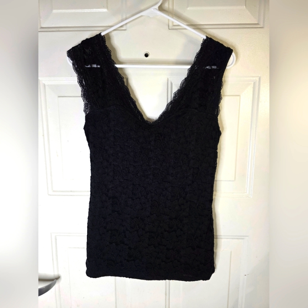 NWT Women's Express Black‎ Lace Sleeveless Top Size Small